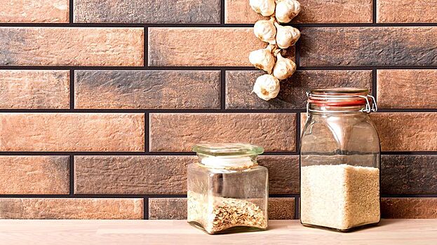 Плитка под кирпич для внутренней отделки: цена, выбор материалов и технологии укладки