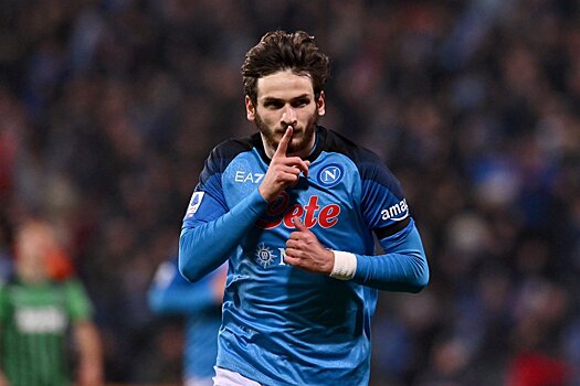 "Наполи" ушел от поражения в товарищеском матче с "Жироной"