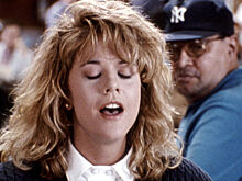 Сквирт: из-за чего он возникает