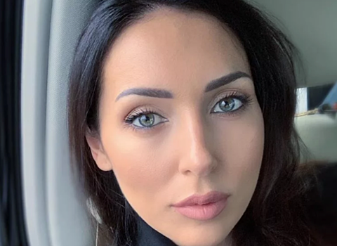 Алсу поделилась с фанатами редким снимком своей мамы