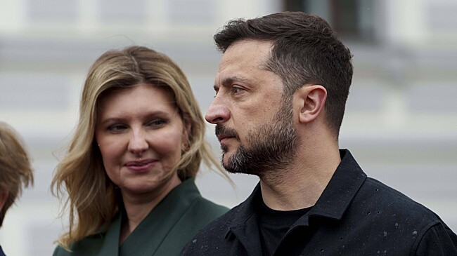 Названа сумма сбережений Зеленского и его супруги