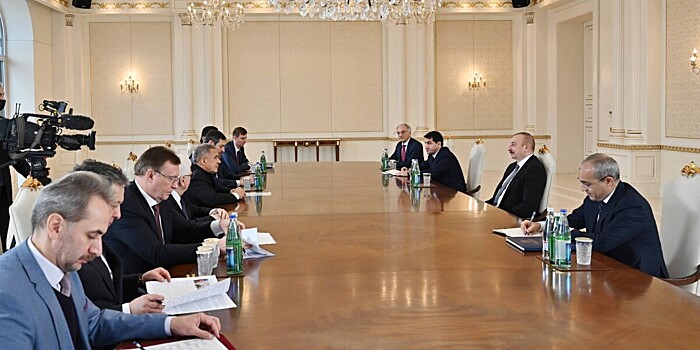 Ильхам Алиев обсудил сотрудничество с делегациями из Татарстана и Туркменистана