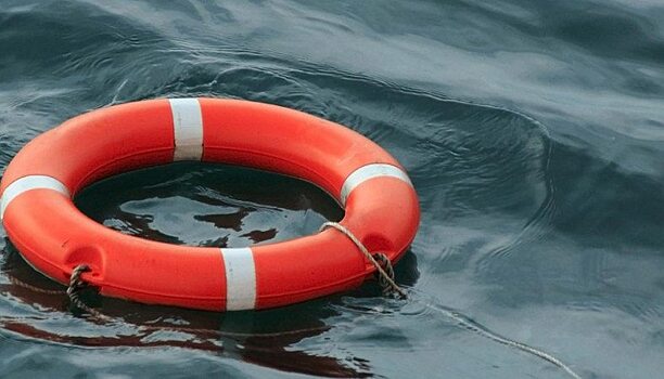 Ребенок утонул на пляже в Саратовской области из-за безалаберной матери