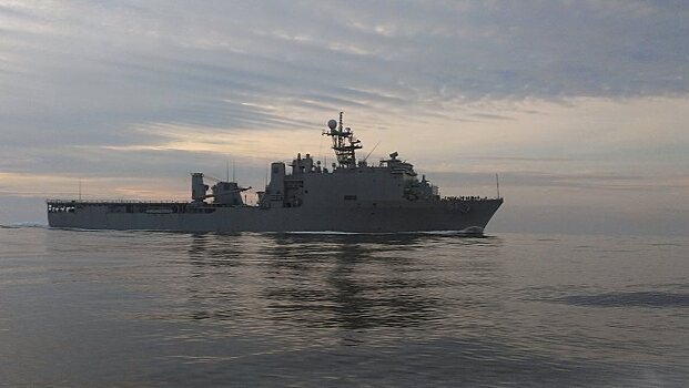 В Черное море вошел корабль США с сотнями морпехов