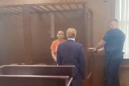 Владелицу сгоревшего во Фрязине здания отправили под домашний арест