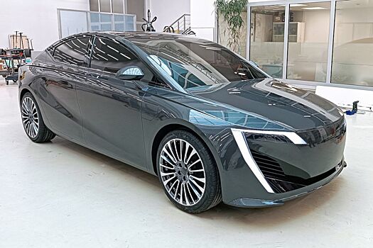 Появились первые фото нового российского электромобиля. Его называют конкурентом Tesla