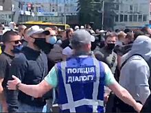 В Киеве из-за суда над Медведчуком начались столкновения