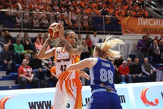 Баскетболистки «УГМК» победили команду из Курска и вышли в полуфинал чемпионата России