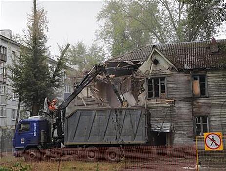 В Самаре приступили к сносу "заброшки" на ул. Артемовской