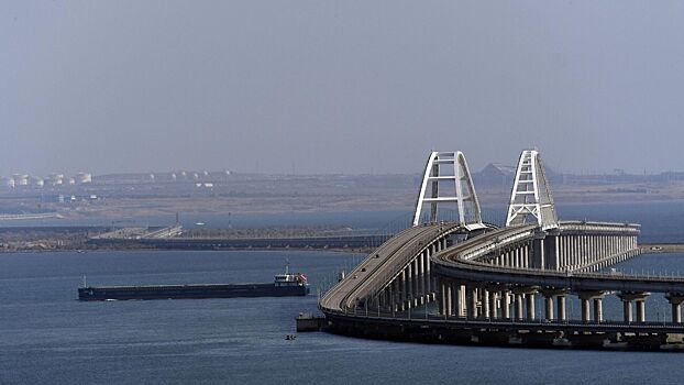 Движение по Крымскому мосту восстановили спустя чуть больше часа