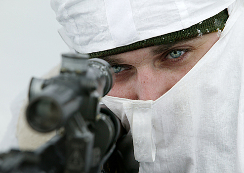 В учебном центре ЗВО в Ленинградской области начались занятия по подготовке снайперов