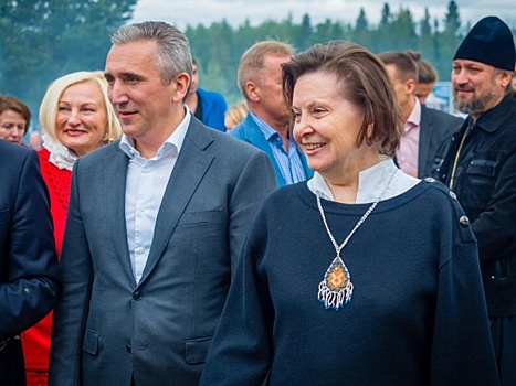 Наталья Комарова и Александр Моор посетят с рабочим визитом Сургут