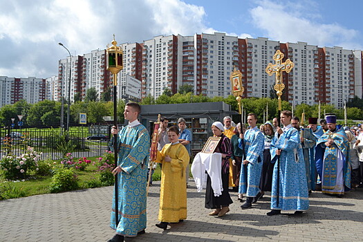 В Храме Казанской иконы Божьей Матери прошла Божественная литургия