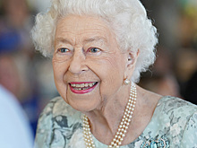 Королева Елизавета II посетила хоспис в компании своей дочери принцессы Анны