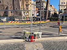 В Риме создали импровизированный мемориал на месте обрушения исторической башни