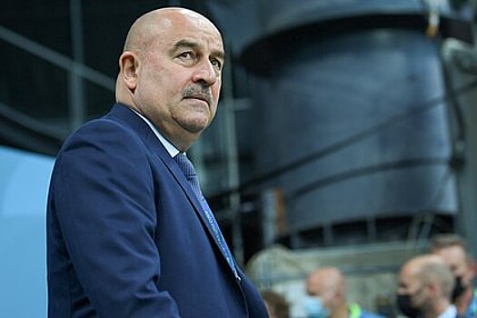 Бывший тренер «Зенита» предрек увольнение Черчесова из-за гражданства России