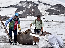 Более трех тысяч человек приехали на уборку Эльбруса