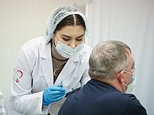 Вирусолог предупредил об опасности использования омикрона как живой вакцины