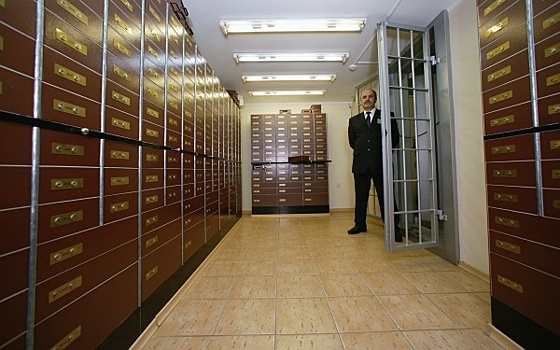 Россияне массово заинтересовались банковскими ячейками