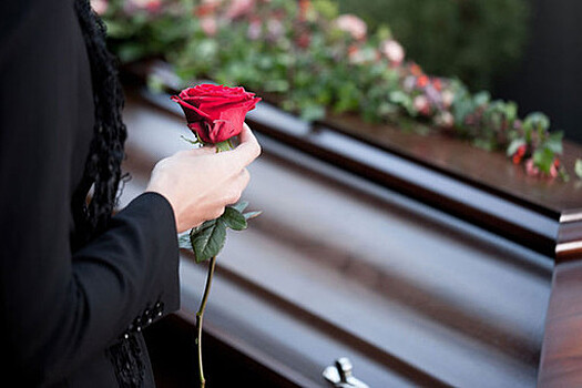 Похороны погибших при стрельбе в казанской школе пройдут 12 мая