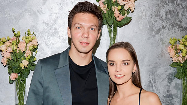 Дмитрий Соловьёв трогательно обратился к Дине Авериной в день её рождения: «Настоящий подарок судьбы»