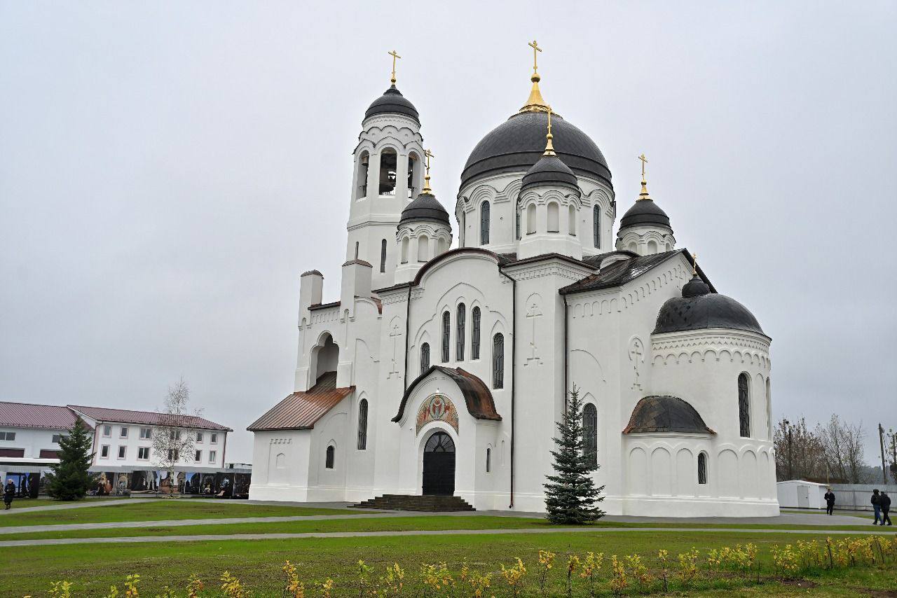 Глава русских старообрядцев открыл отреставрированный храм в Боровске