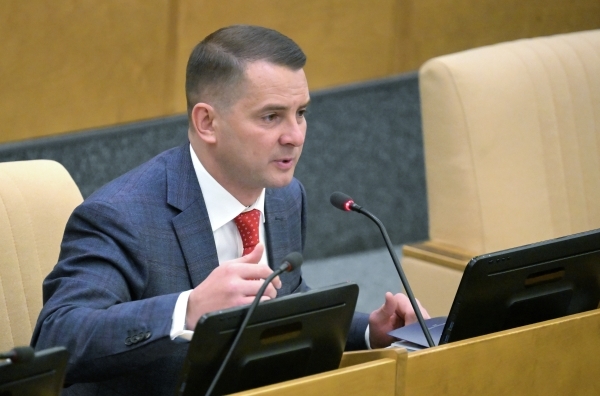 «Партию раздирают интриги»: Депутат Нилов и руководство ЛДПР обменялись обвинениями