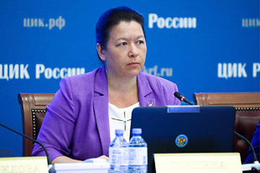 Вика Цыганова и Антон Шипулин претендуют на места в Госдуме