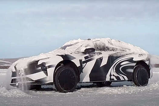 Седан Nio получил функцию сбрасывания снега