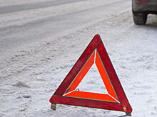 Около 20 машин столкнулись на скользкой дороге в Алматы