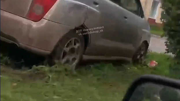 "Спал за рулем": новокузнечанин заметил съехавший с дороги автомобиль