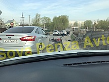 В Пензе велосипедистка создала пробку на дороге