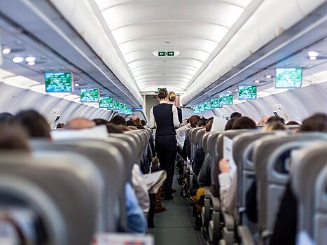 Летевший из Бишкека в Москву самолет вынужденно сел в Оренбурге из-за больного пассажира
