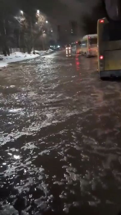 Глава Ижевска рассказал, когда начнут ремонт улицы Голублева, которая по весне превращается в реку