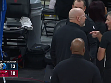 Джейсон Кидд был удален в середине первой четверти матча с «Буллс» за споры со Скоттом Фостером
