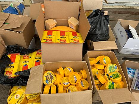 Пулковская таможня уничтожила 292 кг санкционного сыра и масла