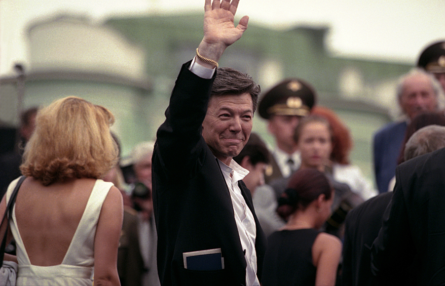 Свой день рождения он отметит в «Ленкоме», выйдя на сцену — в роли Бориса Годунова. 