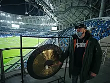 «Всю жизнь мечтал это сделать!» Болельщик «Динамо» выиграл удар в гонг на матче команды