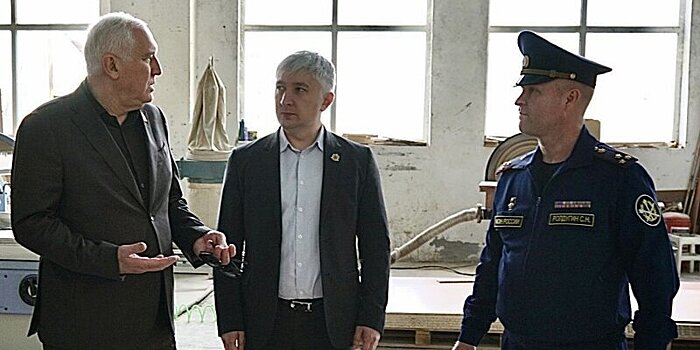 Мэр Владикавказа Вячеслав Мильдзихов посетил производственные площадки исправительного учреждения №1