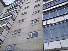 На Старой Сортировке из окна шестого этажа выпал мужчина