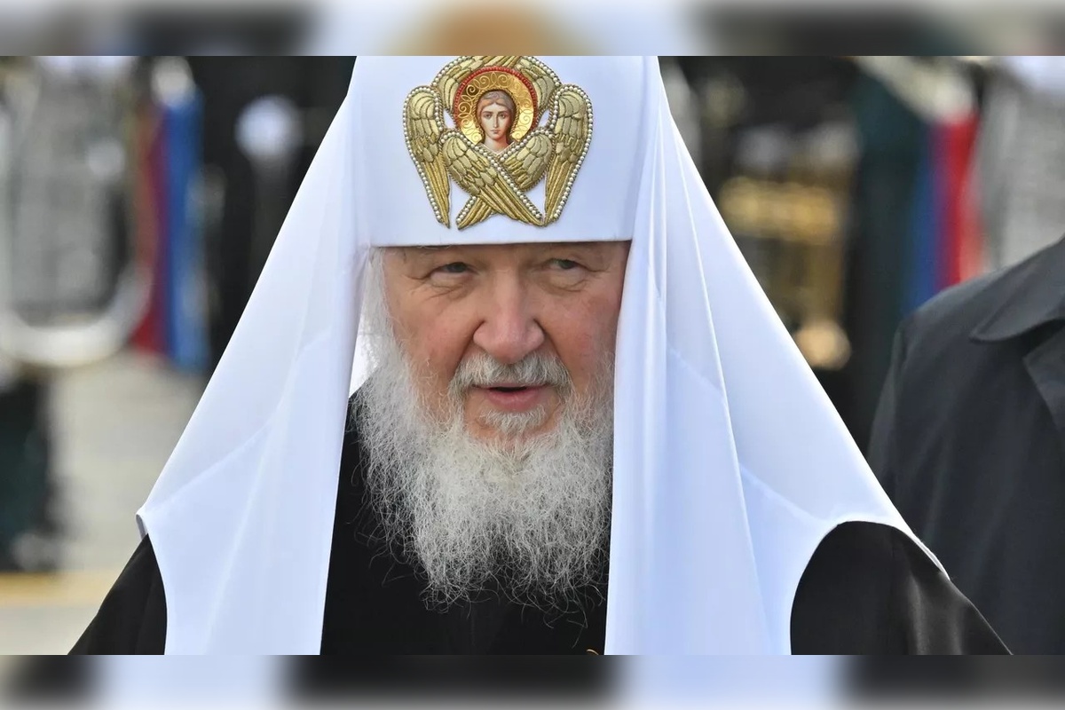 В Кафедральном соборе Христа Спасителя на площади прошла Божественная литургия