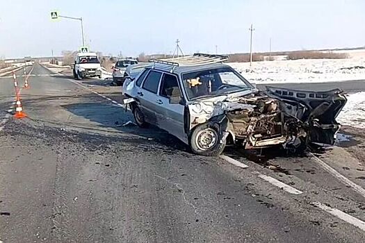 В Тюменской области в ДТП пострадали шесть человек