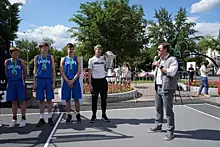 "Ждем вас в БК "Самара": Дмитрий Азаров поздравил юных самарских баскетболистов с победой на всероссийских соревнованиях