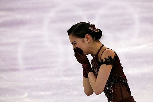 Поперечный и Моргенштерн хвалебно высказались о прокате Медведевой на Олимпиаде