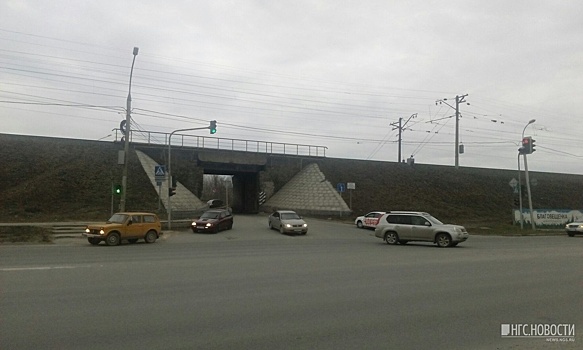 Один из выездов на Бердское шоссе закроют на шесть часов из-за ремонта дороги