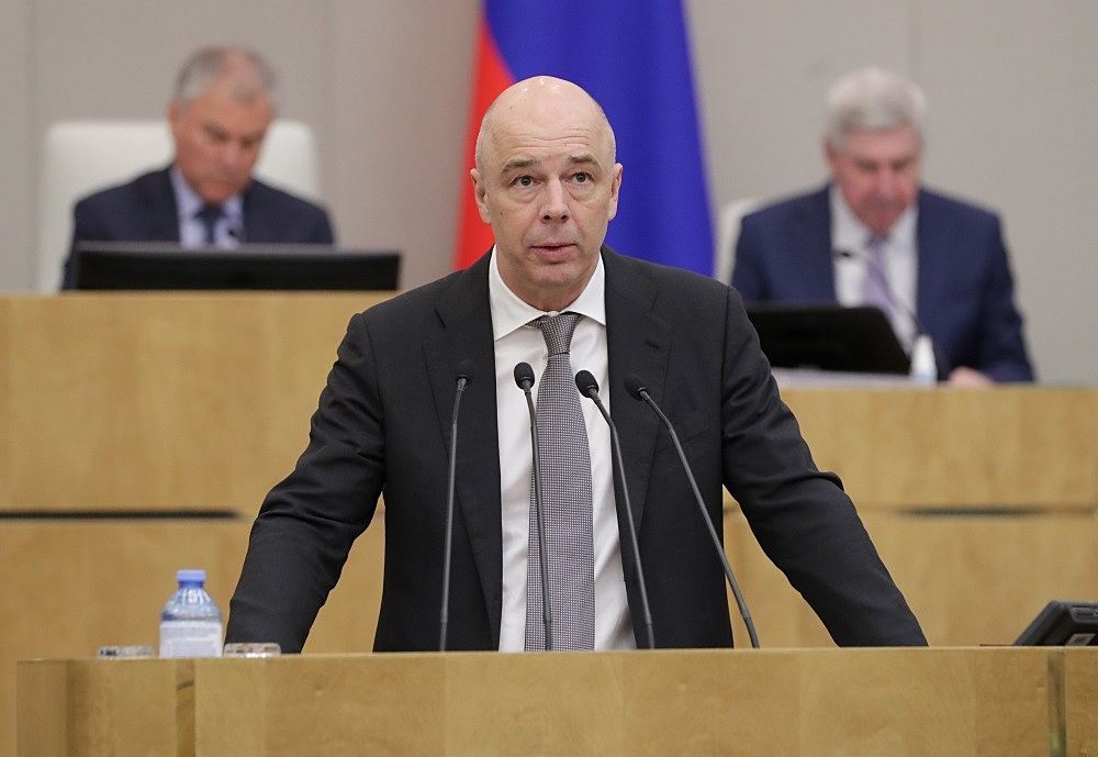 Силуанов заявил о токсичности доллара и евро для России