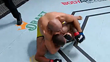 Появилось видео главного боя турнира UFC в Лас-Вегасе