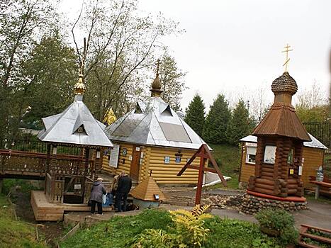 Жители Можайского района Москвы посетили усадьбу Мураново