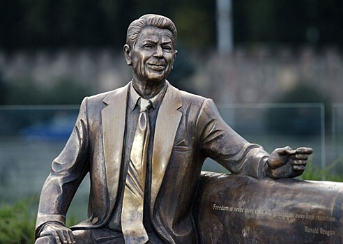 Зумеры ностальгируют по Рейгану