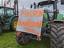 Франция поддержит требования Польши ограничить импорт украинской сельхозпродукции в Европу